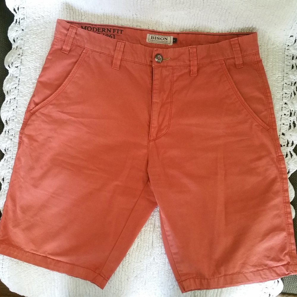 Bison Modern Fit Unisex Shorts